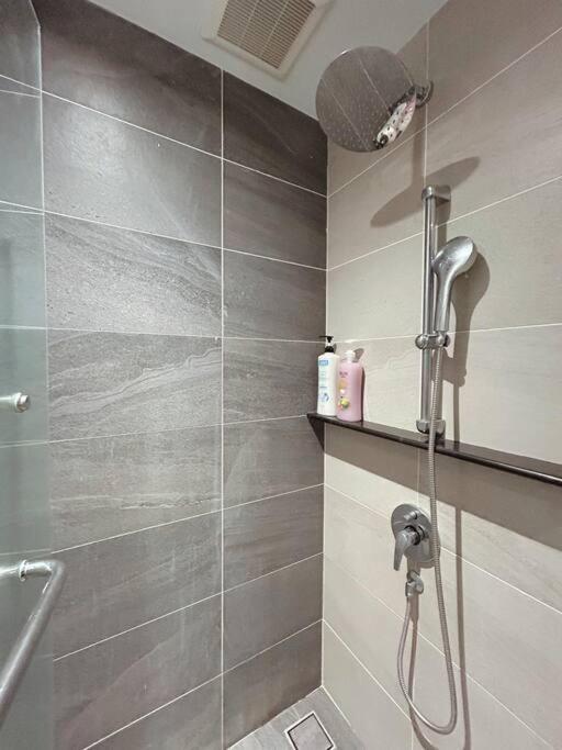 M101 Klcc Kl City King Suites By Livin Kuala Lumpur Dış mekan fotoğraf