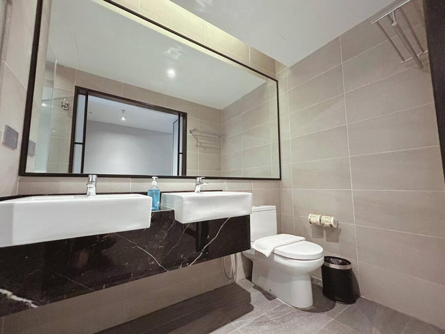 M101 Klcc Kl City King Suites By Livin Kuala Lumpur Dış mekan fotoğraf